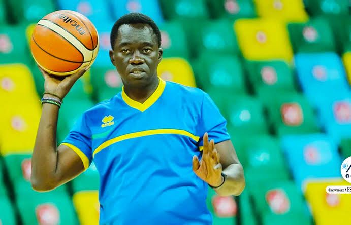 Basketball : Cheikh Sarr yagizwe umutoza w`ikipe ya REG y`abagore